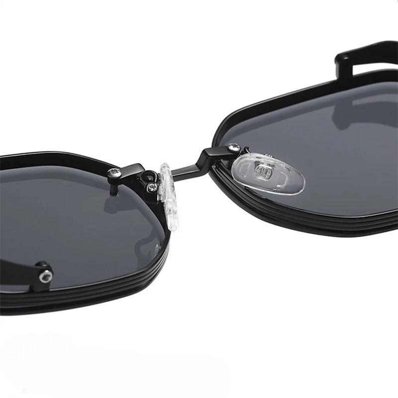 Stylish retro round polarized sunglasses with Steampunk design, unisex UV protective eyewear.