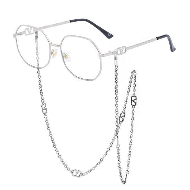 Stylish unisex photochromic round sunglasses. UV400 protective eyewear with alloy frame adapts to light.