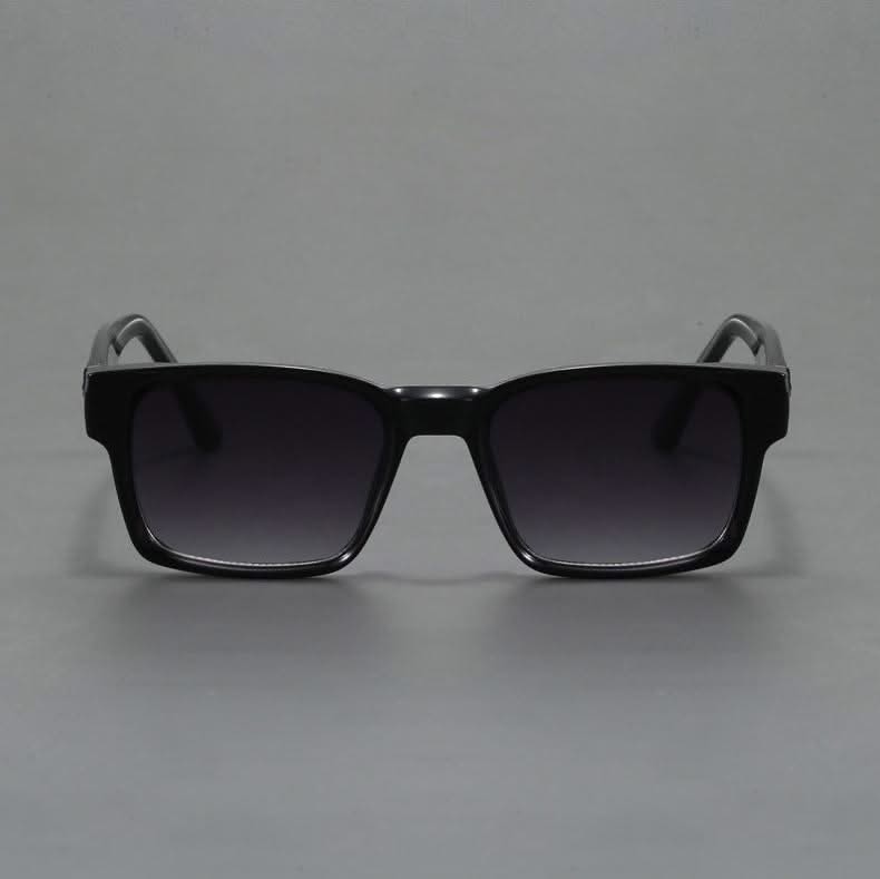 Chic unisex square sunglasses with UV protection, a must-have outdoor accessory.