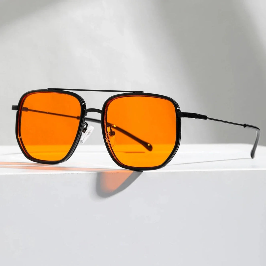 Unisex stylish UV protection sunglasses, a modern design for outdoor fashion.
