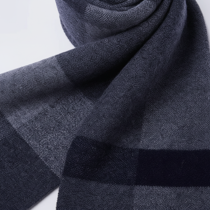 Fashionable wool scarf, super warm and cozy, perfect accessory for winter outfits