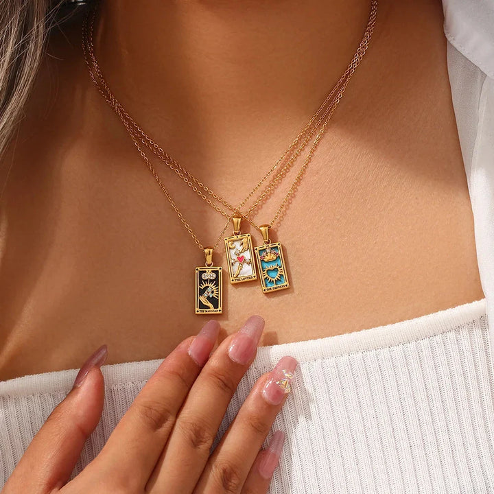 Modern Tarot necklace, unisex spiritual accessory with celestial details. A thoughtful symbolic gift.