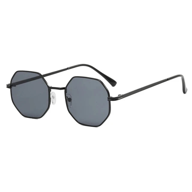 Stylish tetragon sunglasses, a contemporary eyewear choice with essential UV protection.