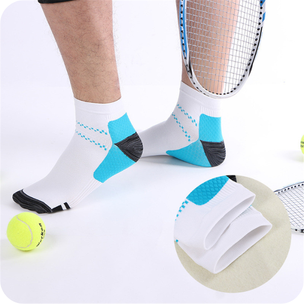Active wear unisex compression stockings for leg support, enhancing circulation & comfort.