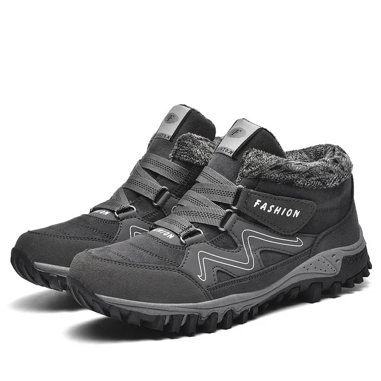 Unisex thermal hiking shoes, AlpineWarm, for winter warmth and comfort on cold weather trails.