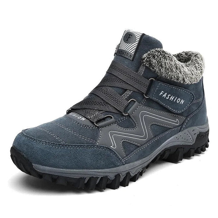 Durable unisex cold weather hiking boots featuring thermal insulation and excellent grip for all terrain.