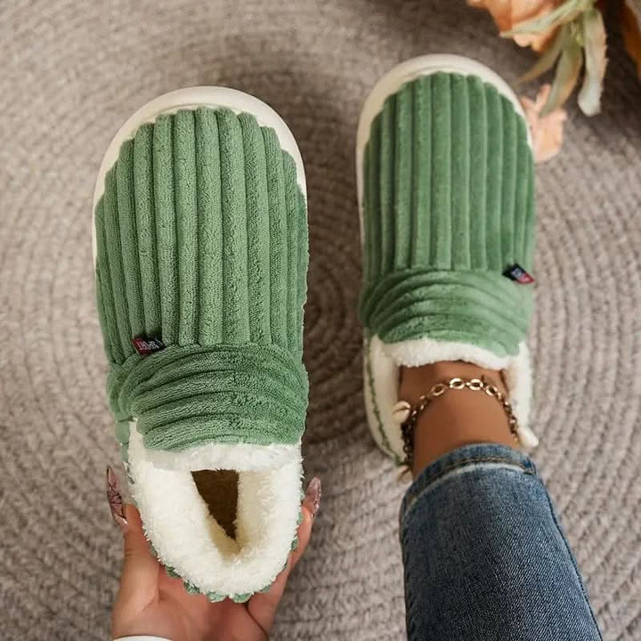Unisex thermal house slippers for cozy winter warmth. Perfect indoor footwear with non-slip sole.