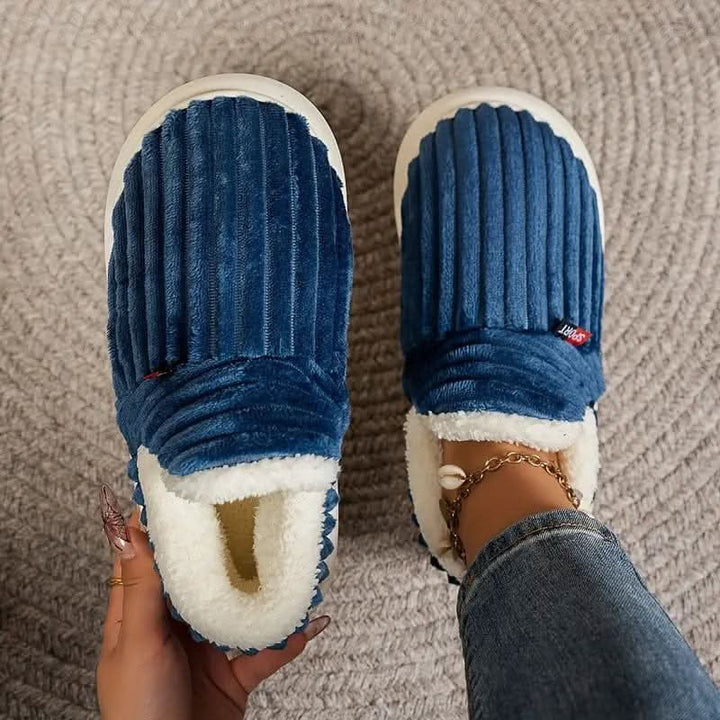 Best thermal house slippers for unisex winter warmth. Cozy, non-slip indoor footwear for supreme comfort.