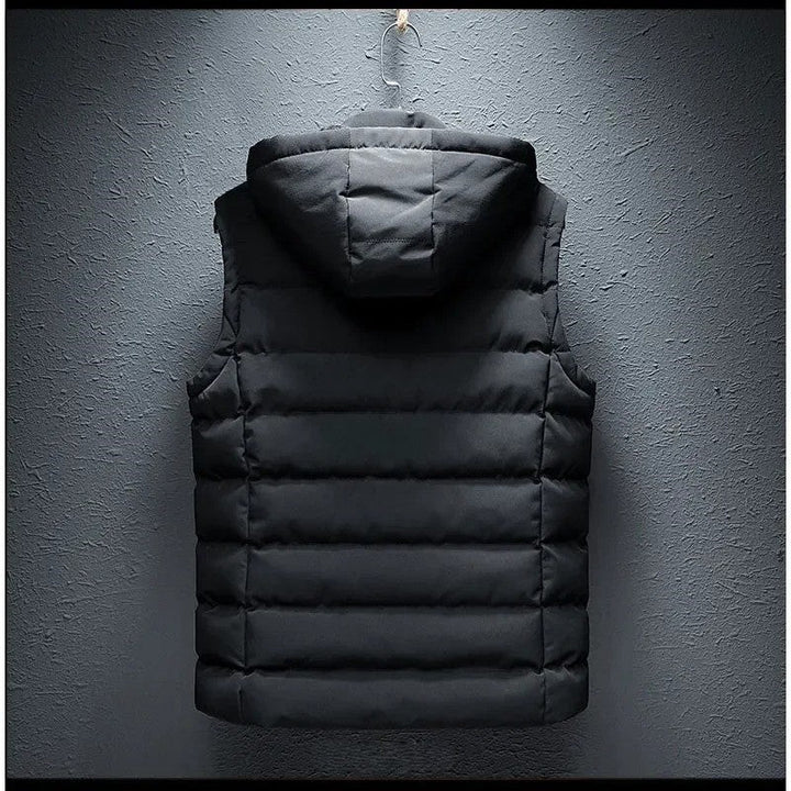 Thermo Alpine outdoor vest for men & women, offering warmth and performance in cold, wintry conditions.
