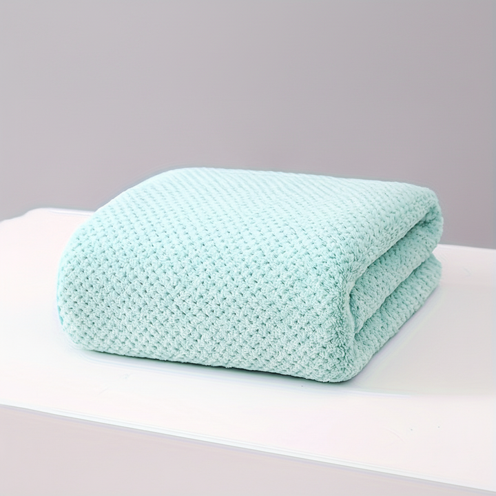 Microfiber oversized towel, soft and very absorbent, enhancing bathroom decor