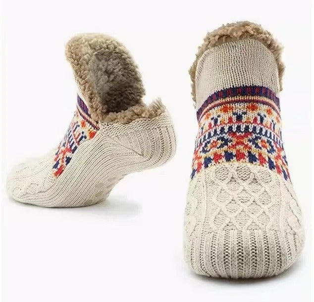 Winter-ready, plush unisex slipper socks provide cozy warmth and non-slip security for ultimate indoor comfort.