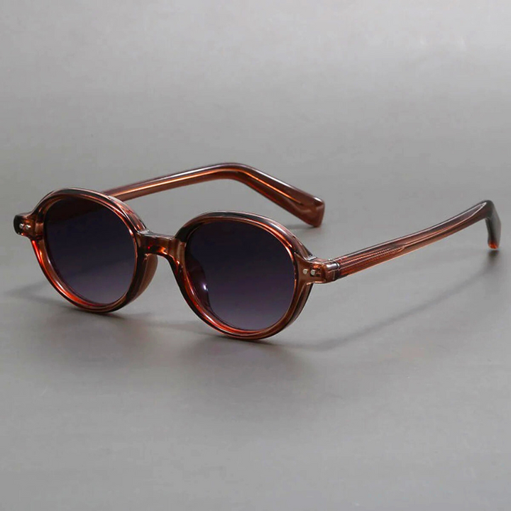 Unisex vintage retro tortoiseshell sunglasses. Essential classic eyewear with anti-glare & UV eye protection.