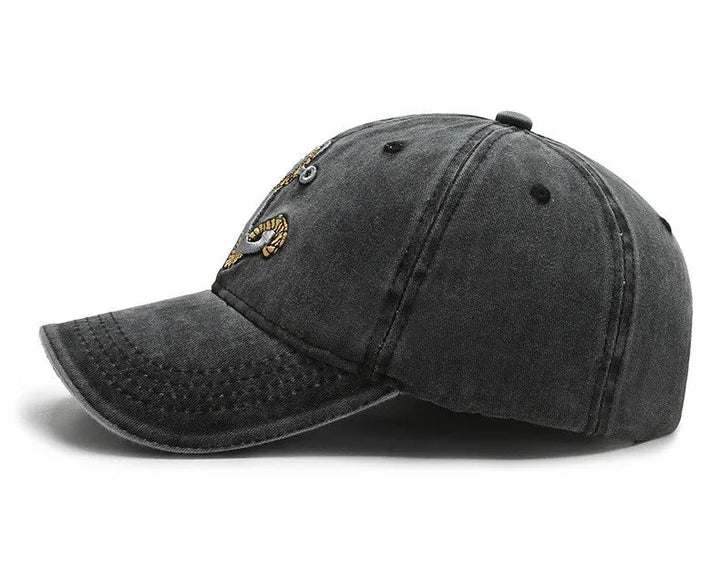 Classic unisex vintage baseball cap with an anchor patch. Adjustable washed cotton hat for men & women's casual style.
