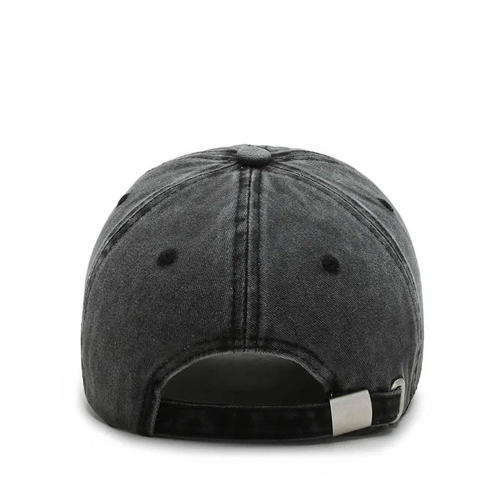 Soft cotton vintage washed baseball cap. Unisex adjustable design with an anchor patch, ideal for comfortable outdoor wear.