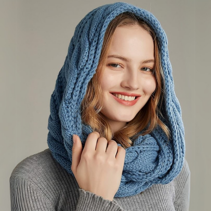 Unisex Davina winter scarf in a casual outfit, perfect for everyday cold weather wear