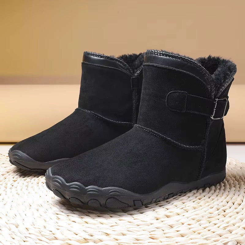 Durable graphite grey warm barefoot boots, built for winter conditions with a flexible sole and natural movement.