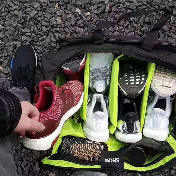 Compact multi-compartment travel bag with shoe storage, great for weekend trips.