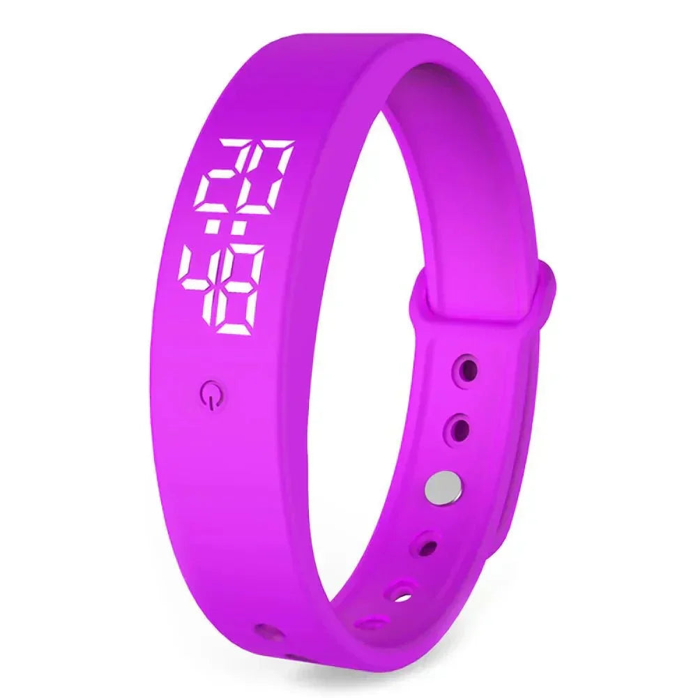 Stay healthy with this waterproof smartwatch, designed for fitness, activity tracking, and continuous temperature monitoring.