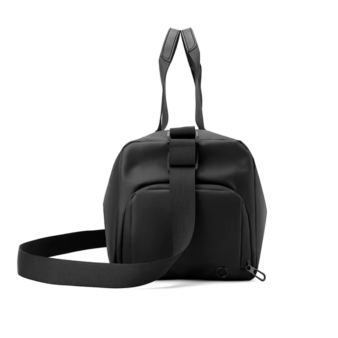 Waterproof gym duffel bag with separate shoe compartment for clean & dirty gear, unisex design.