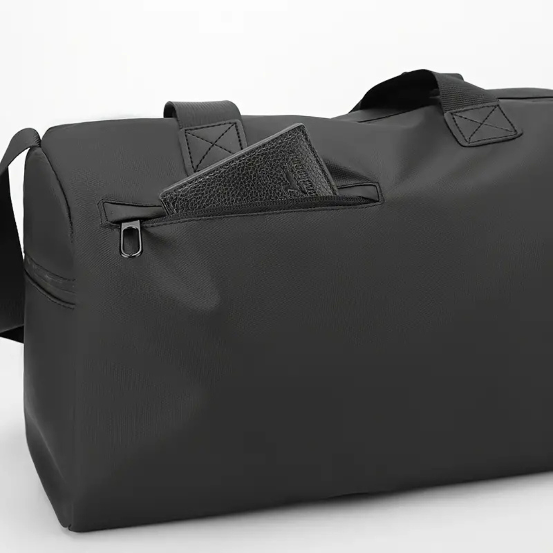 Stylish waterproof travel bag with a shoe compartment, perfect for gym-goers & weekend adventurers.