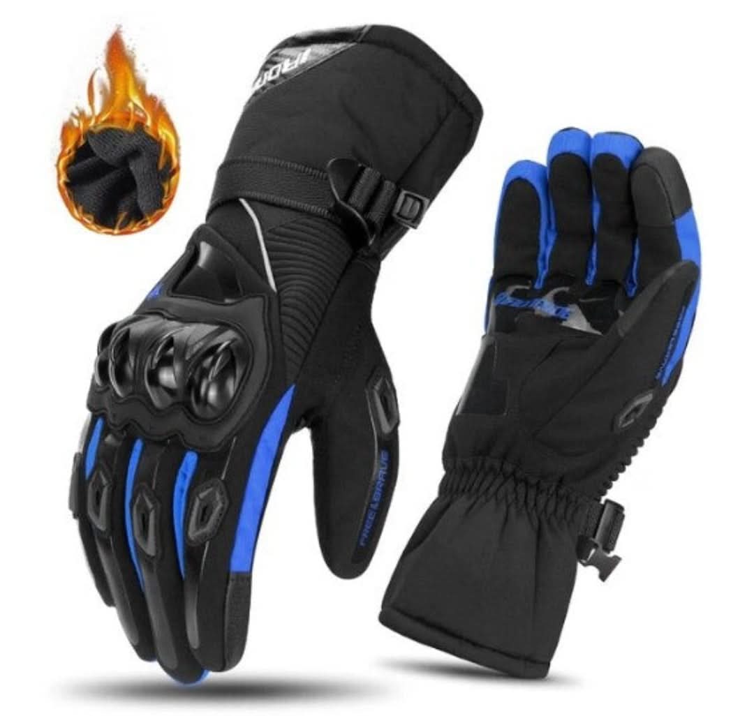 Touchscreen compatible unisex waterproof winter motorcycle gloves for bikers in cold weather.