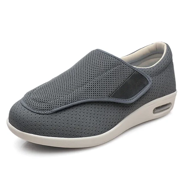 Barefoot style unisex wide diabetic shoes for swollen & sensitive feet, ensuring comfort & support.