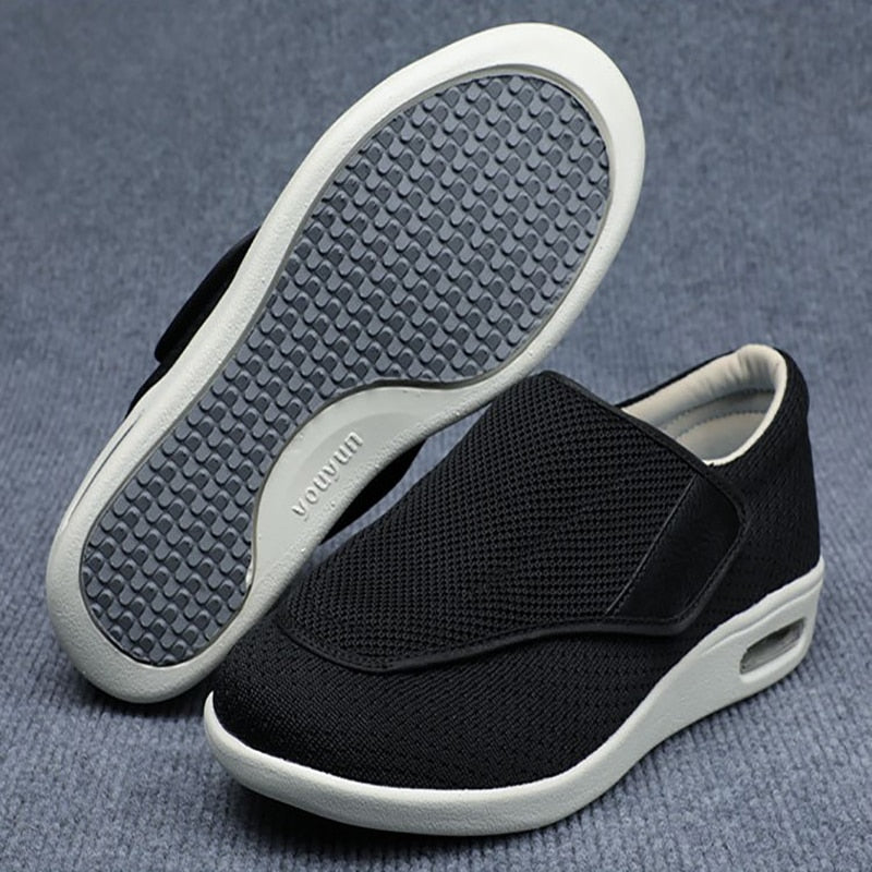Breathable unisex diabetic shoes with wide opening, perfect for accommodating bandages or swollen feet.