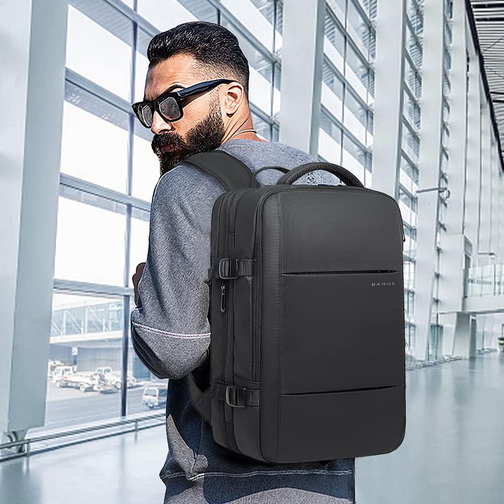 Unisex 45L travel laptop bag, with tablet in the sleeve, highlighting tech-friendly anti-theft design.