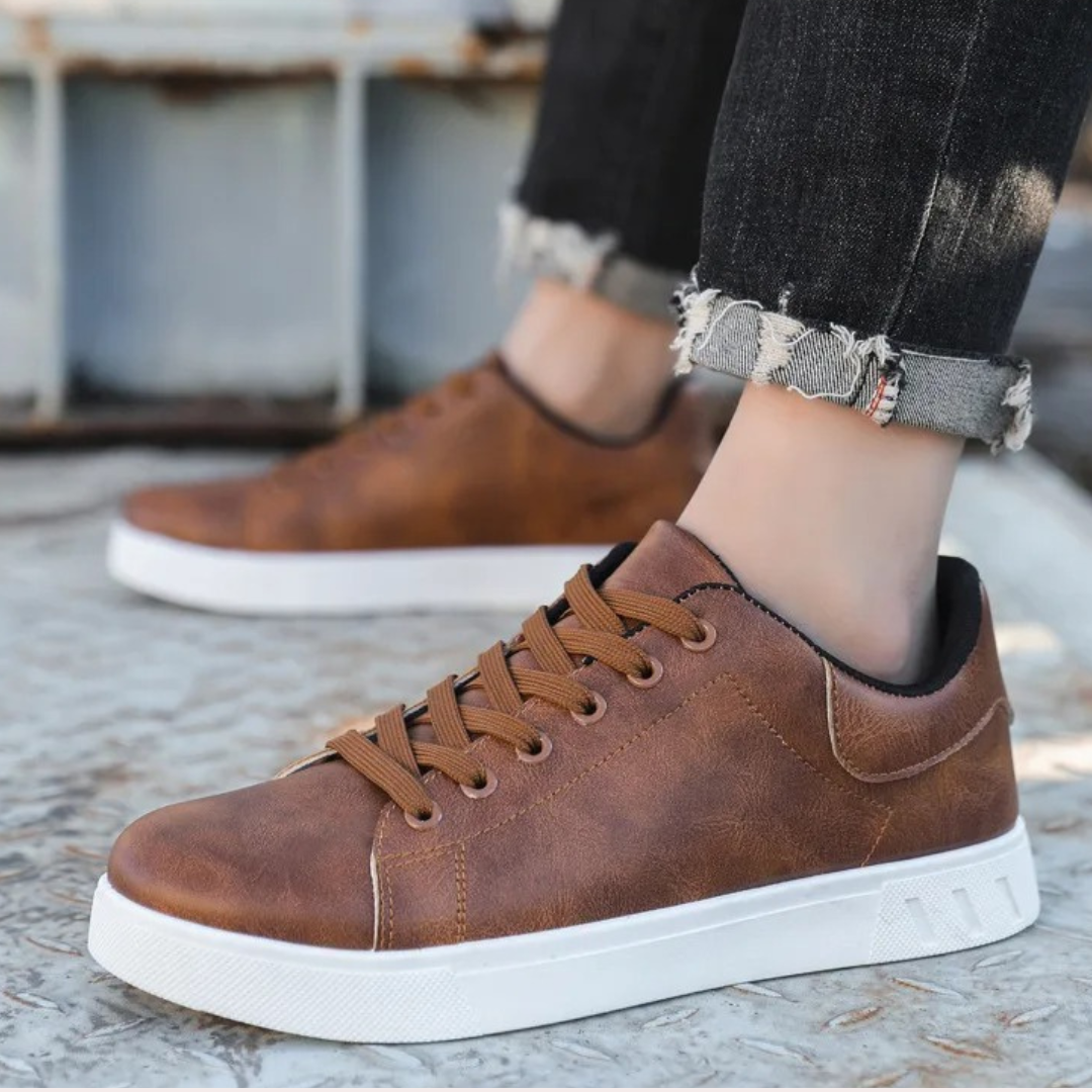 Versatile men's leather dress shoes, perfect for both formal & casual wear. Timeless style & comfort.