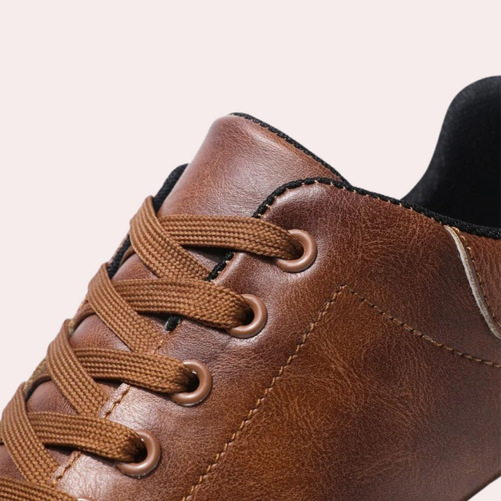 Classic black men's formal shoes. Durable leather dress shoes offering comfort for any professional occasion.