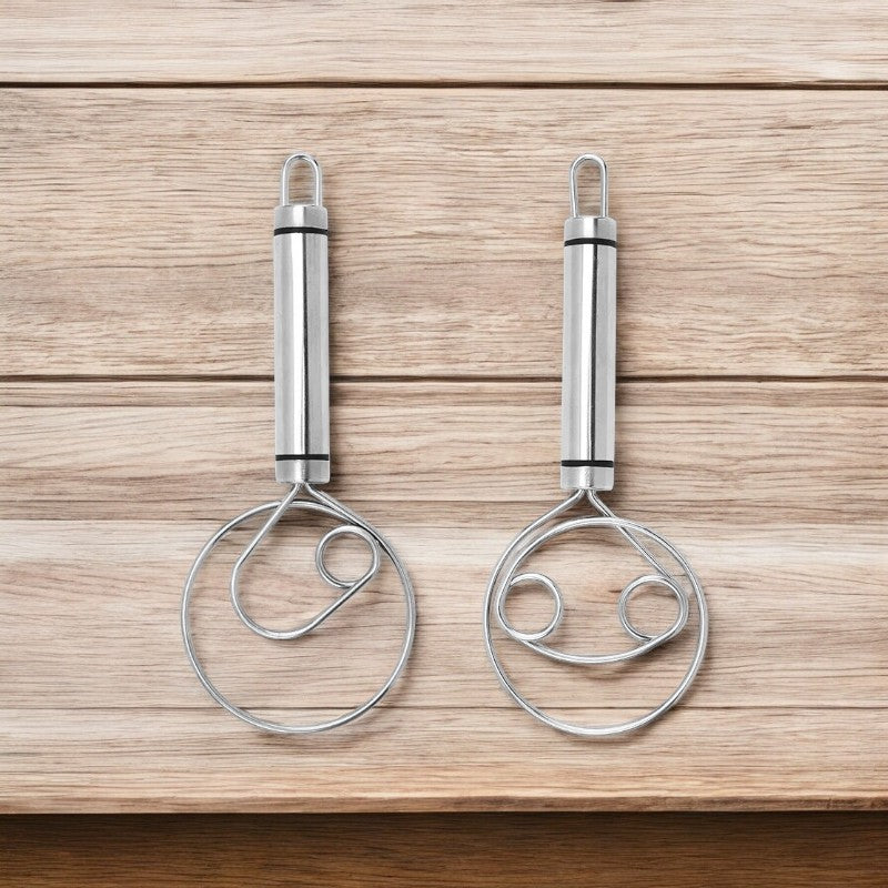 Ergonomic stainless steel whisk, perfect for culinary mixing tasks, baking, and cooking prep.