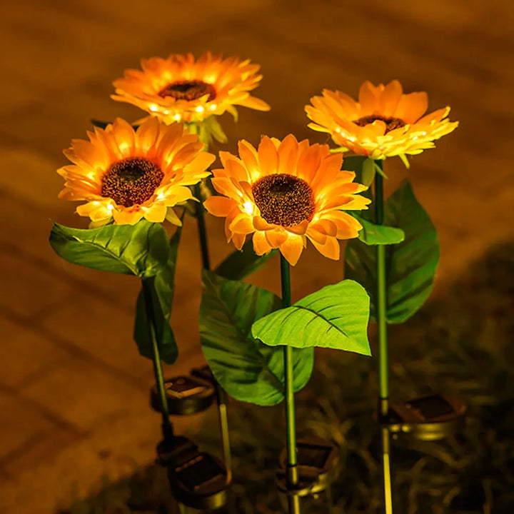 Energy-efficient solar sunflower outdoor lamp, waterproof and automatic, enhances any garden landscape.