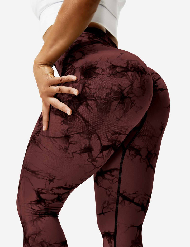 Women's ultimate comfort tie-dye leggings, stylish for athleisure & activewear.