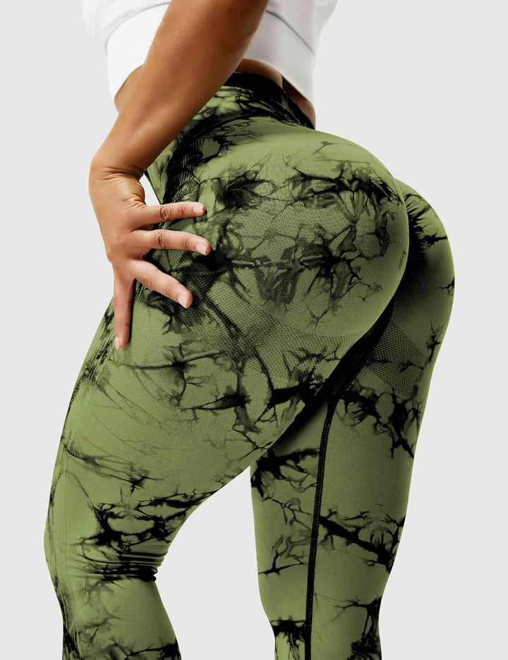 Ultimate comfort tie-dye women's leggings, stylish for fitness & daily wear.
