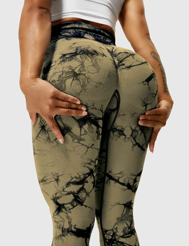 Soft tie-dye activewear leggings for women, perfect for yoga, comfort & style.