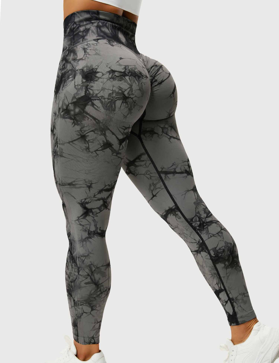Ultimate comfort women's tie-dye leggings, ideal for workouts & everyday wear.