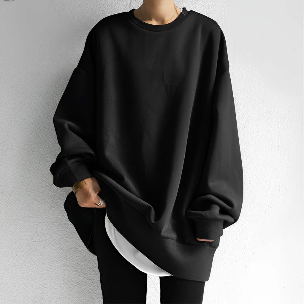 Cozy women's knit pullover, oversized fit, round neck, perfect casual style for winter wear