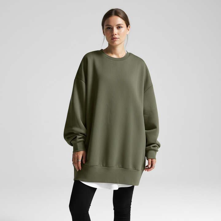 Elegant casual women's oversized pullover, soft knit fabric, round neck design for comfort