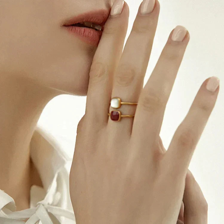 Vintage Elvira women's ring with red & white enamel, 18K gold plated. A classic fashion accessory.