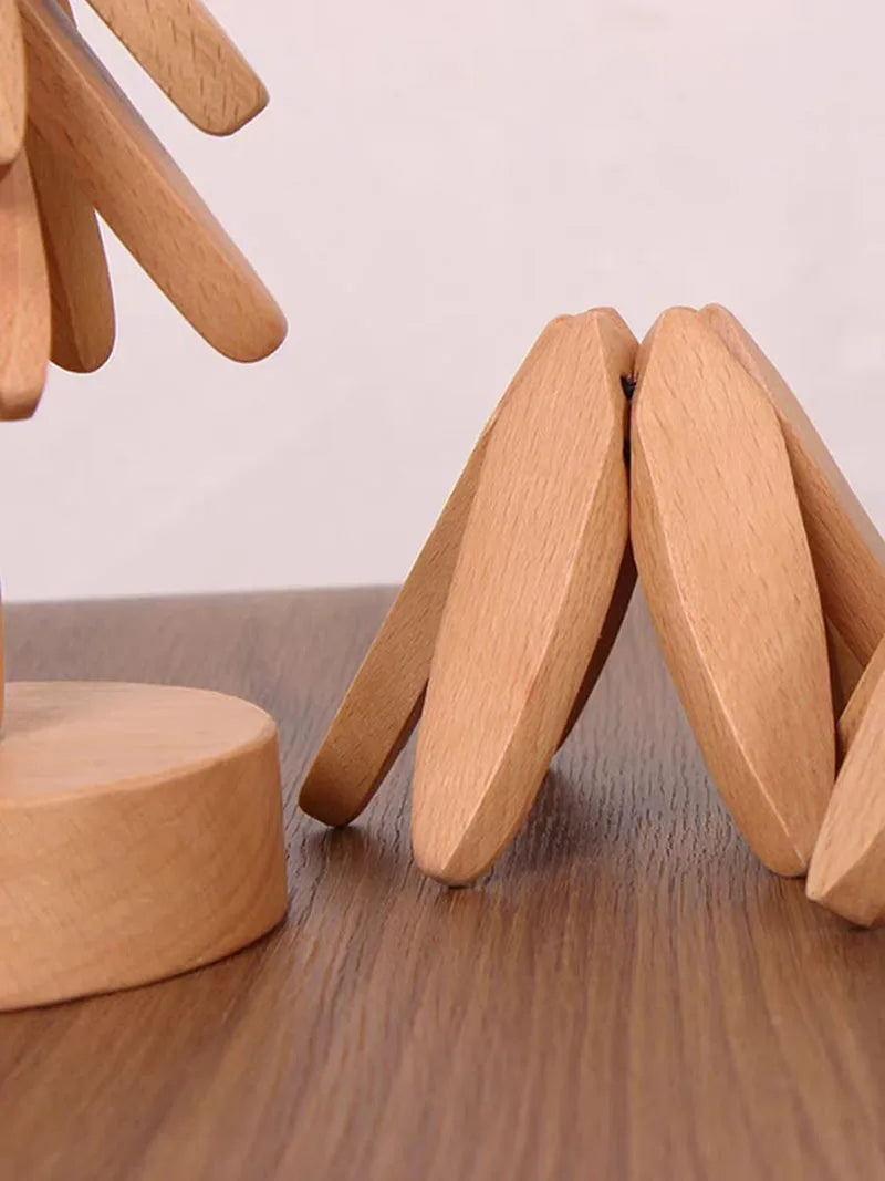 Stylish wooden coasters & trivets, perfect kitchen decor and dining table protection.