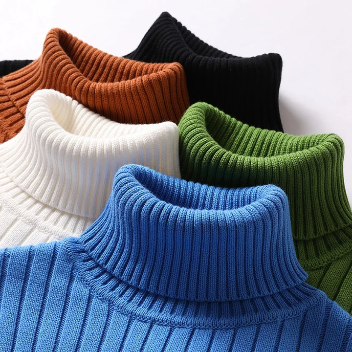 Comfortable Casa men's ribbed turtleneck sweater, long sleeve. Warm & stylish for refined winter wear.