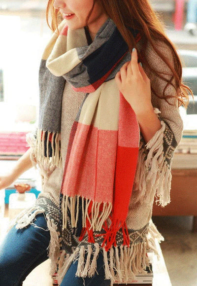 High-quality women's cashmere check pattern scarf, designed for warmth and sophisticated style.