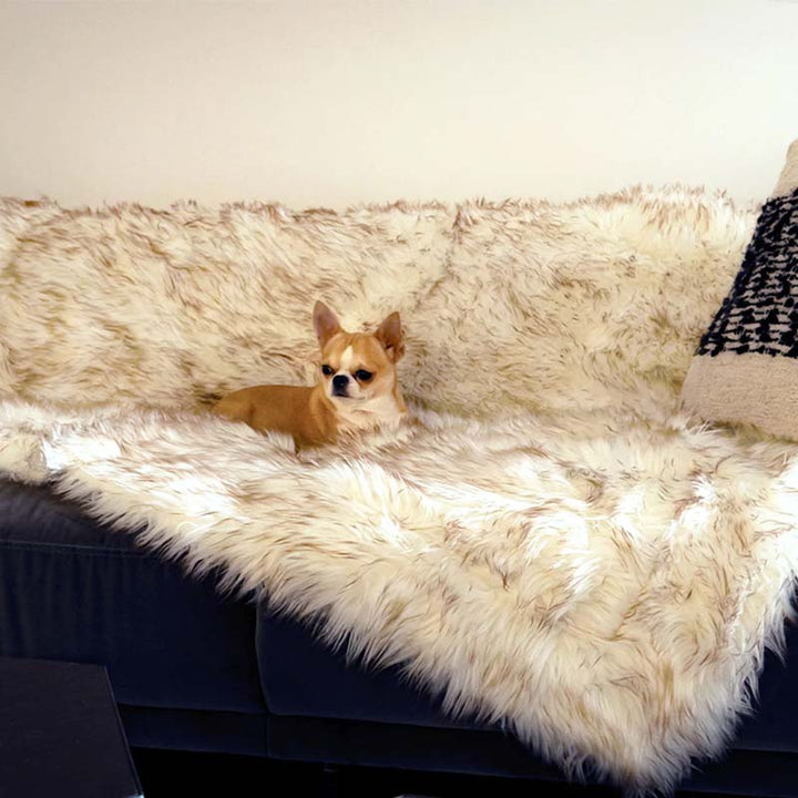 Luxe faux fur & microsuede pet blanket, waterproof, provides cozy comfort for dogs & cats on any surface. Easy clean.