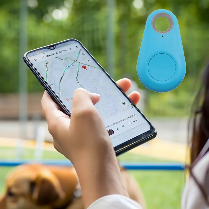 Compact and lightweight Pet Smart GPS Tracker, perfect for small to large dogs and cats. Waterproof.