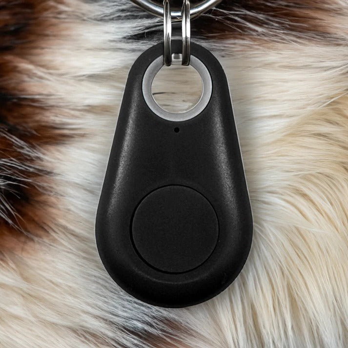 Waterproof Smart GPS pet tracker for dogs & cats. Real-time tracking & anti-lost safety for your furry friends.
