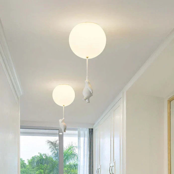 Bear lamp ceiling light: charming balloon design, LED, ideal for a child's bedroom.