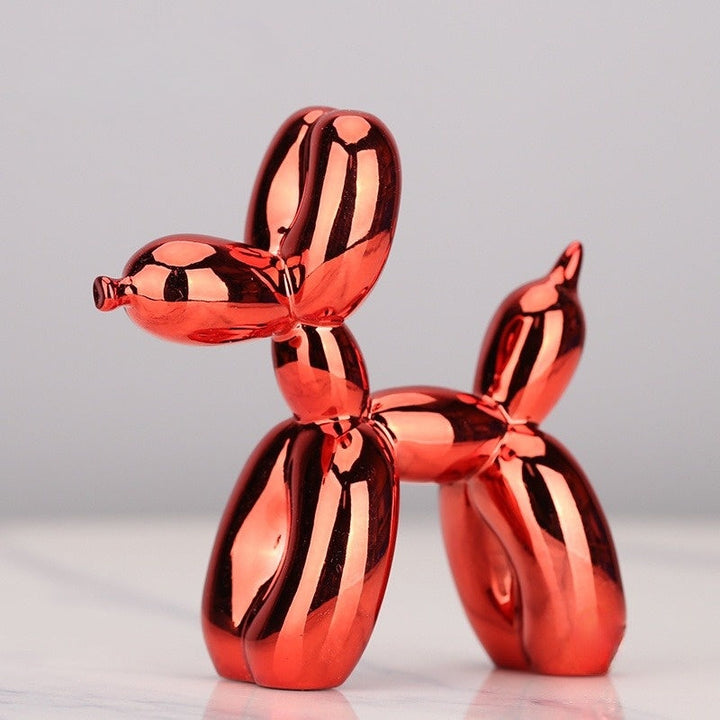 Whimsical art sculpture: Modern resin balloon dog figure. Playful home accent decor, adds unique charm to any room.