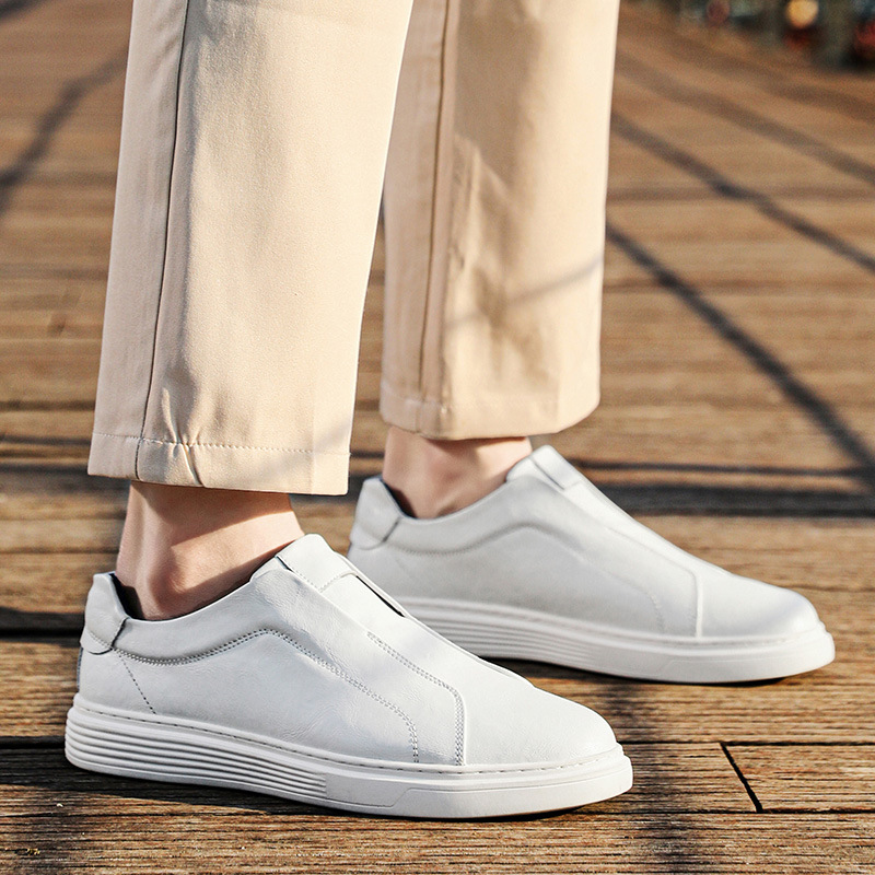Hand-finished black casual shoes. Stylish mens low-top sneakers for everyday.