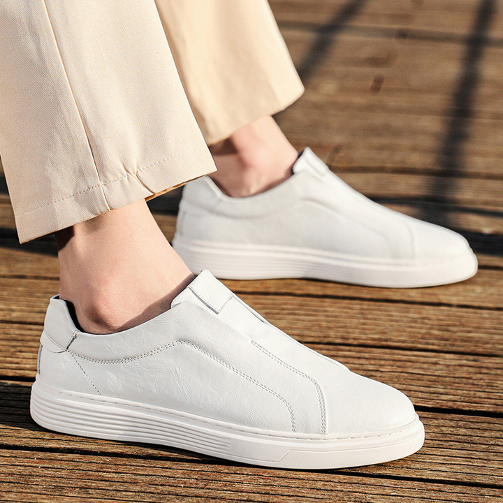 White men's comfortable casual sneakers. Low-top classic style for everyday.