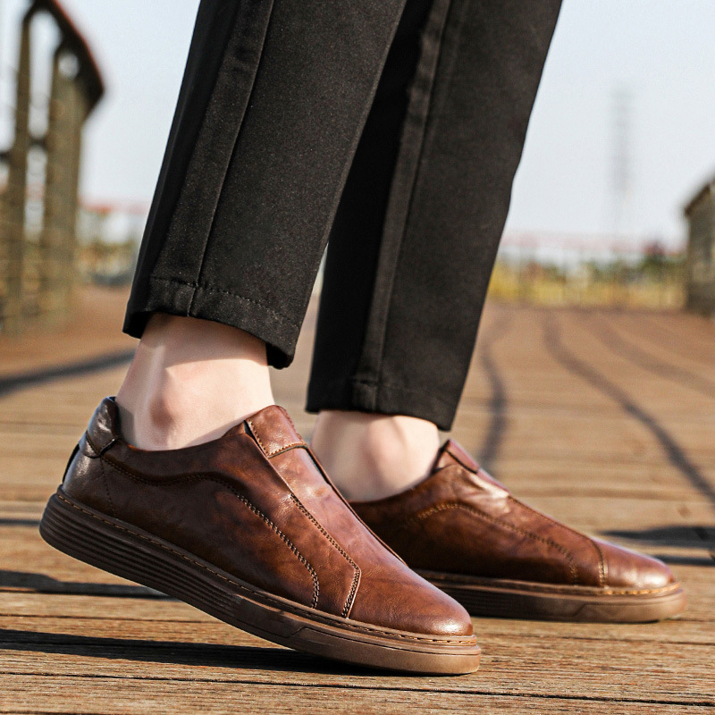 Classic brown mens low-top shoes. Versatile & comfortable everyday casual sneakers.